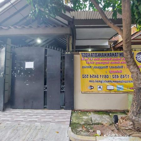 Marson Taman Mahkota Syariah Residence Redpartner Tangerang Zewnętrze zdjęcie